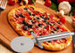 مخصص SS304 المقاوم للصدأ أدوات المطبخ البيتزا القاطع مع ب مقبض خشبي